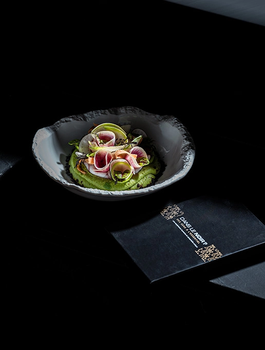 Plato de Navidad servido en el restaurante Dans le Noir ? y caja regalo